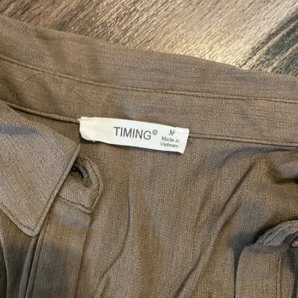 Button down shirt - Picture 2 of 2